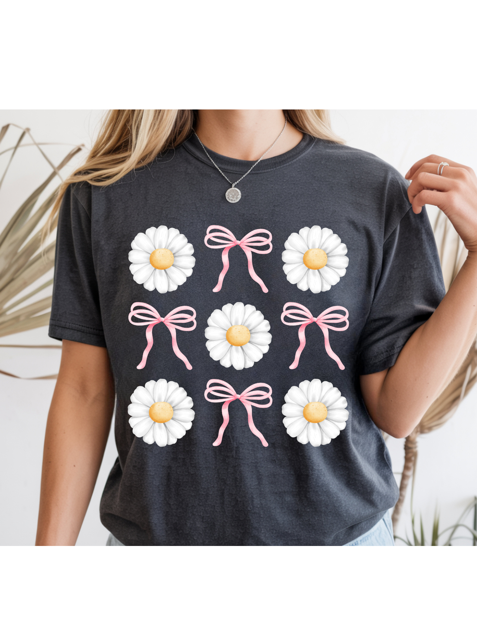Daisy & Bow Pattern Graphic Tee