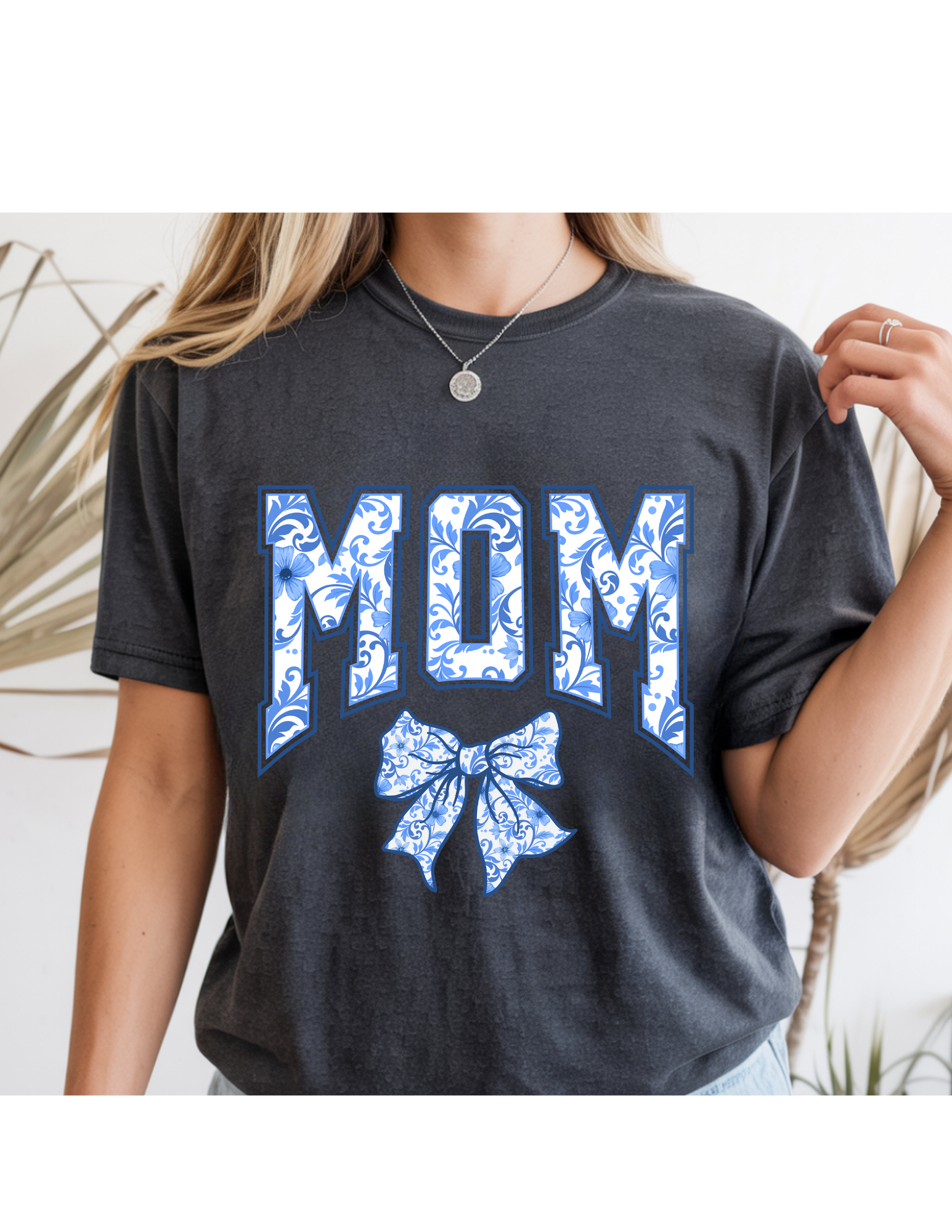 Floral Bow “MOM” Statement Tee 💙🌸